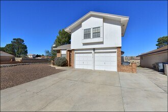 2417 Robert Wynn St in El Paso, TX - Building Photo - Building Photo