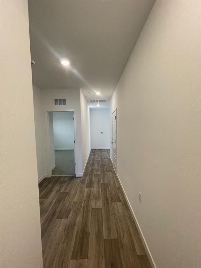 4275 Joaquin Ave in Clovis, CA - Building Photo - Building Photo