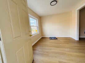 1318 E Luzerne St in Philadelphia, PA - Building Photo