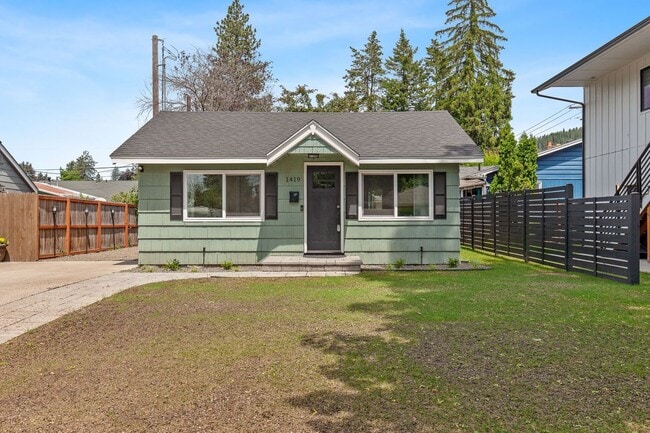 property at 1419 E Birch Ave