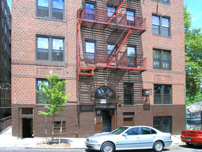 315 Echo Pl in Bronx, NY - Building Photo - Building Photo