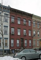 353 8th St in Jersey City, NJ - Building Photo