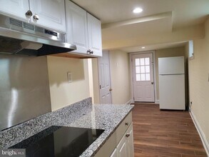 626 Monroe St in Rockville, MD - Building Photo - Building Photo