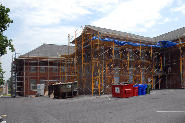 Chestnut Hill Apartments in Nazareth, PA - Building Photo - Building Photo