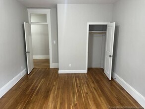 75 Chester St, Unit 4 in Boston, MA - Foto de edificio - Building Photo