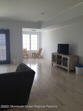 1066 Ocean Ave in Sea Bright, NJ - Building Photo - Building Photo