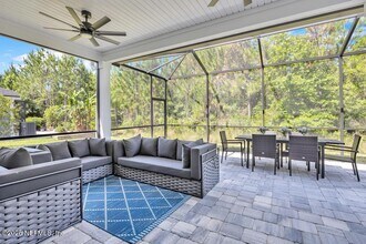 323 Glenneyre Cir in St. Augustine, FL - Foto de edificio - Building Photo