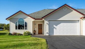 1720 S Heritage Cir in Palmer, AK - Building Photo