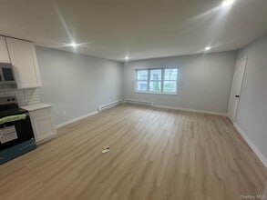 15 Bent Ave in Port Chester, NY - Building Photo - Building Photo