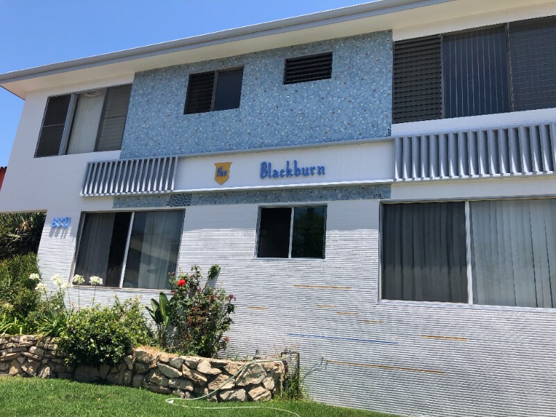 8371 Blackburn Ave in Los Angeles, CA - Foto de edificio