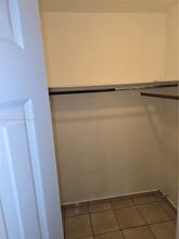 1113 NE 2nd St in Hallandale Beach, FL - Building Photo - Building Photo