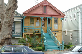 2110 6th St in Berkeley, CA - Foto de edificio - Building Photo