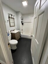 34 Russell St, Unit 3 in Malden, MA - Building Photo - Building Photo