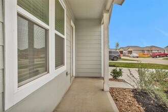 16472 Blossom Grv Dr in Conroe, TX - Building Photo - Building Photo
