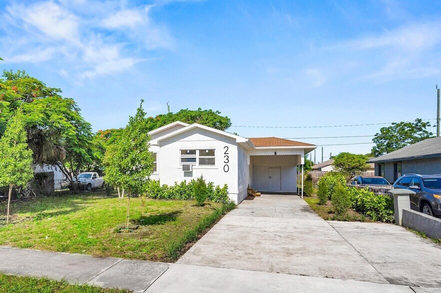 230 SW 6th Ave in Delray Beach, FL - Building Photo