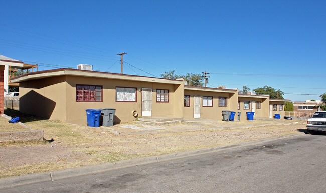 3621-3643 Johnson Ave in El Paso, TX - Foto de edificio - Building Photo