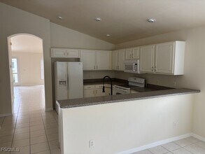 15805 Beachcomber Ave in Ft. Myers, FL - Building Photo - Building Photo