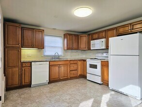 292 W Main St in Leola, PA - Building Photo - Building Photo