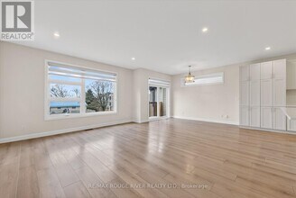 46 Erie court in Loyalist, ON - Building Photo - Building Photo