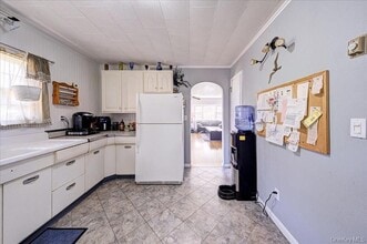 40 Summit Ave, Unit 1 in Walden, NY - Building Photo - Building Photo