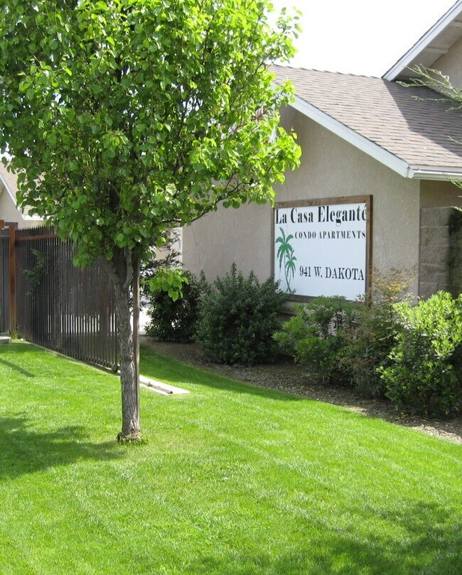 La Casa Elegante in Fresno, CA - Building Photo - Building Photo