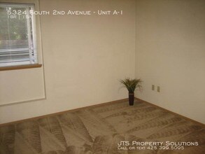 5324 S 2nd Ave-Unit -Unit A-1 in Everett, WA - Building Photo - Building Photo