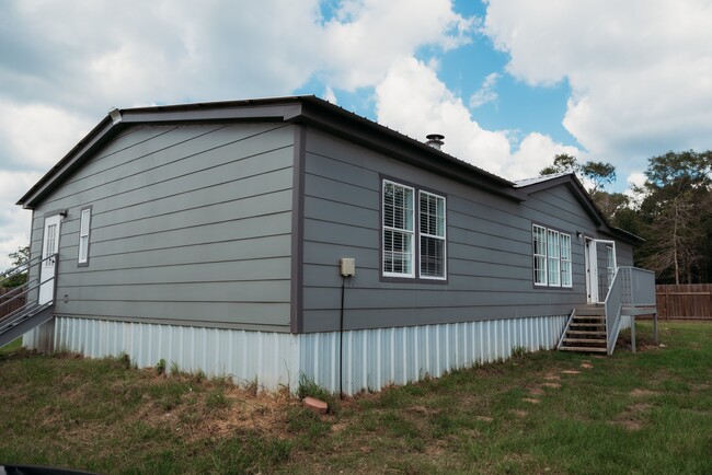 property at 2545 Lee Turner Rd