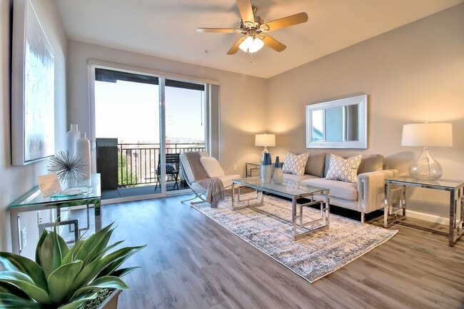 property at 809 Auzerais Ave