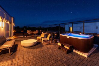 105 Lucile St in Nashville, TN - Foto de edificio - Building Photo