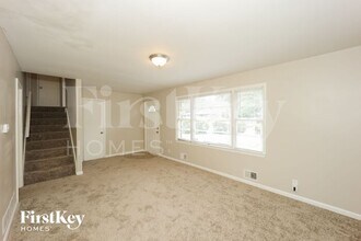 2734 Ocean Valley Rd in College Park, GA - Building Photo - Building Photo