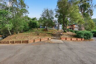 5100 Leona St in Oakland, CA - Building Photo - Building Photo