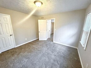 3198 Village Glen Dr SW in Snellville, GA - Building Photo - Building Photo