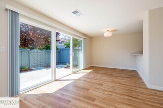 4726 Strawberry Ln in San Jose, CA - Building Photo - Building Photo