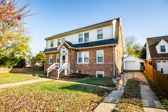 1003 Kenmore Ave in Fredericksburg, VA - Building Photo - Building Photo