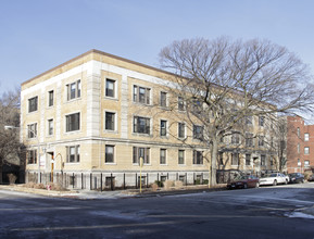 900 W Dakin St in Chicago, IL - Building Photo - Building Photo