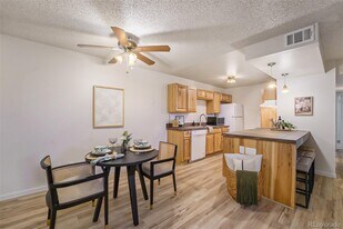 16259 W 10th Ave, Unit F2 in Golden, CO - Building Photo