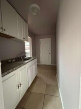 701 N 9th St in Fort Pierce, FL - Building Photo - Building Photo