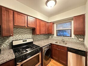 704 Elm Pl, Unit J06W in Highland Park, IL - Foto de edificio - Building Photo