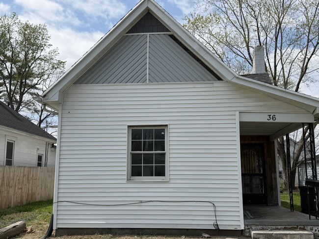 property at 36 S Griffin St