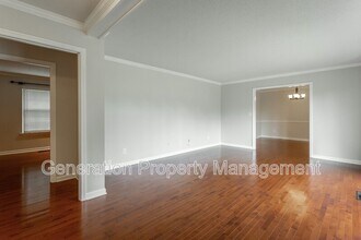 7110 Genoa Dr in Chattanooga, TN - Building Photo - Building Photo