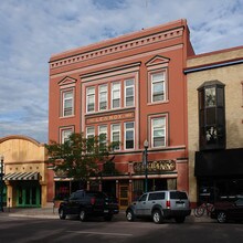Albany Apartments in Colorado Springs, CO - Building Photo - Building Photo