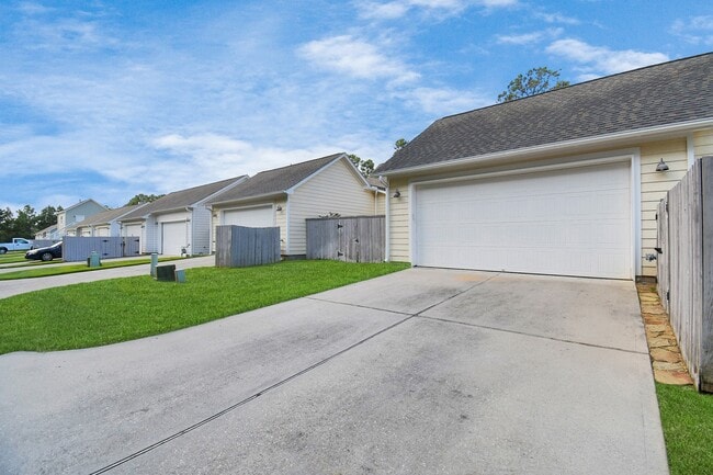 property at 190 Kendrick Pines Blvd