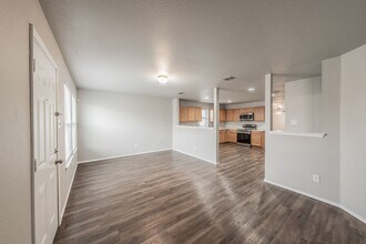 900 Grant St in Burleson, TX - Building Photo - Building Photo