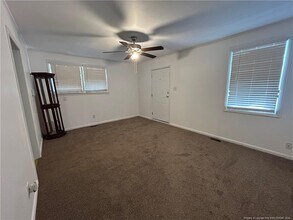 503 E 6th Ave in Raeford, NC - Building Photo - Building Photo