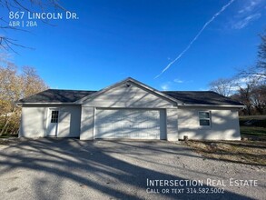 867 Lincoln Dr in Imperial, MO - Building Photo - Building Photo