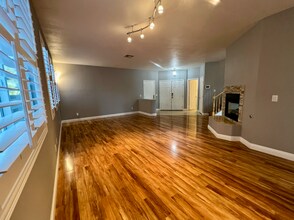 3942 Villeroy Ave in Las Vegas, NV - Building Photo - Building Photo