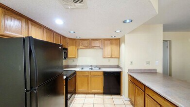 1204 Observation Dr in Las Vegas, NV - Building Photo - Building Photo