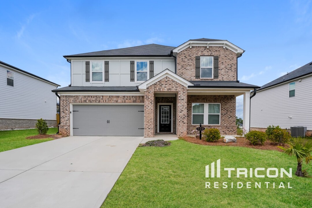 770 Sara Mdw Rd in Loganville, GA - Building Photo