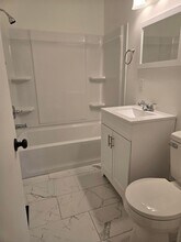 706 W Charles Ct in Independence, MO - Building Photo - Building Photo