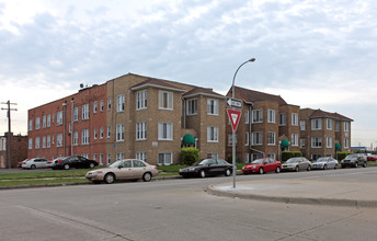 Oakman Apartments in Dearborn, MI - Building Photo - Building Photo